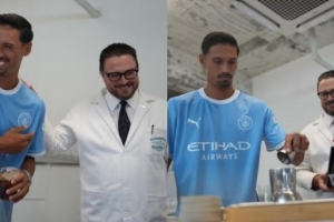 曼晚：曼彻斯特酒吧进驻韩国曼城之家，赖因德斯造访调制鸡尾酒
