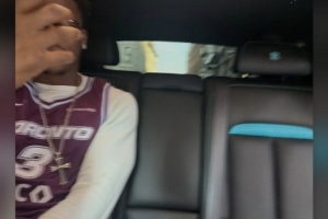 你俩啥情况？马瑟林更新个人Ins快拍 身穿WNBA节奏队马布雷球衣